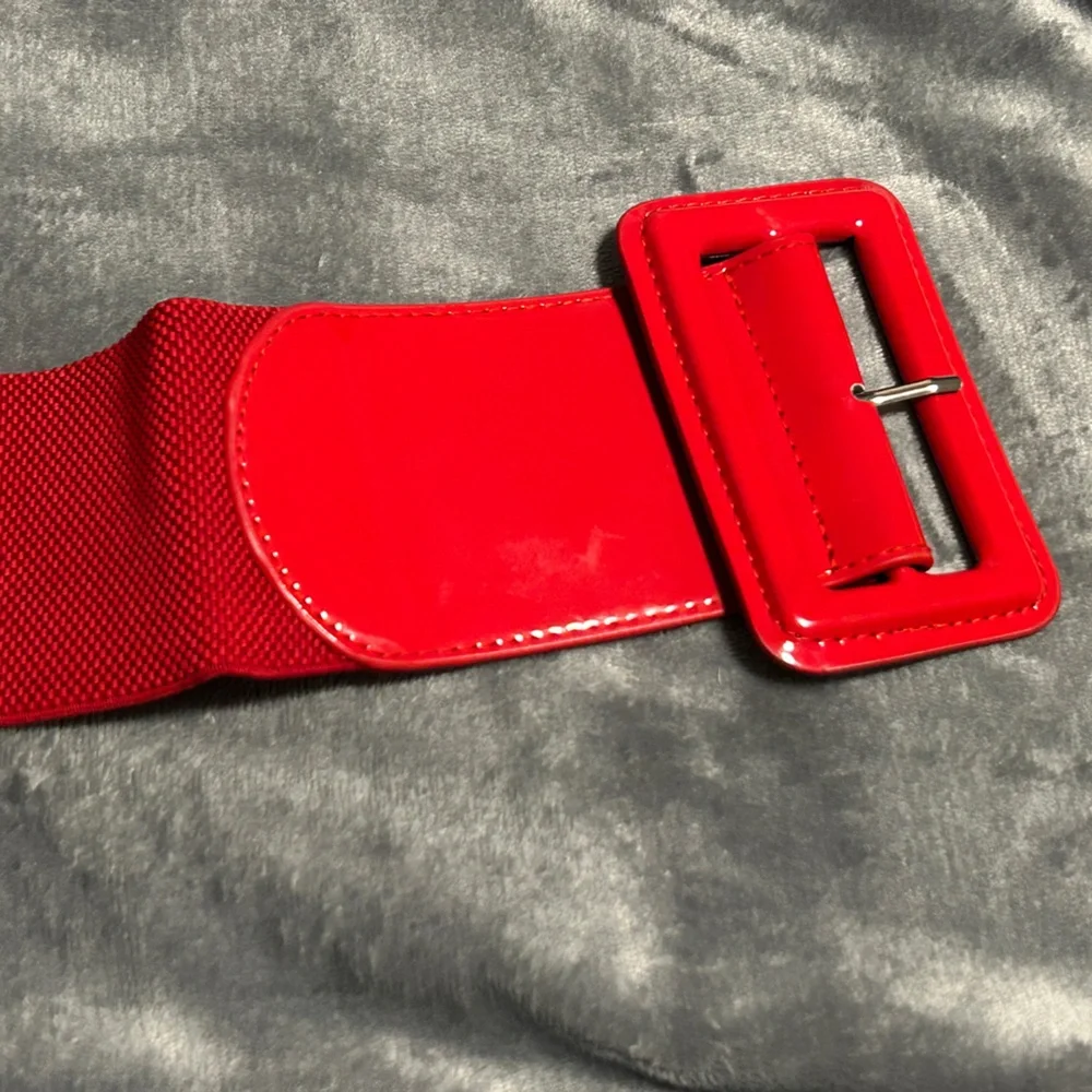 Red and Black Corset Belt Set - Picture 3 of 8